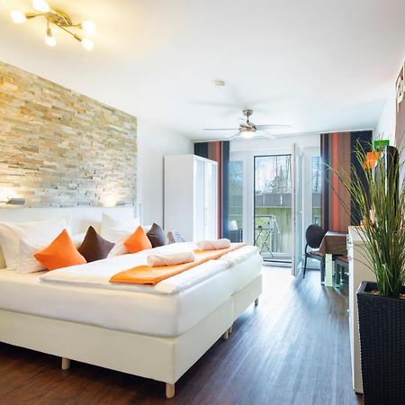 Mein Appartement Huerth Koeln Esterno foto