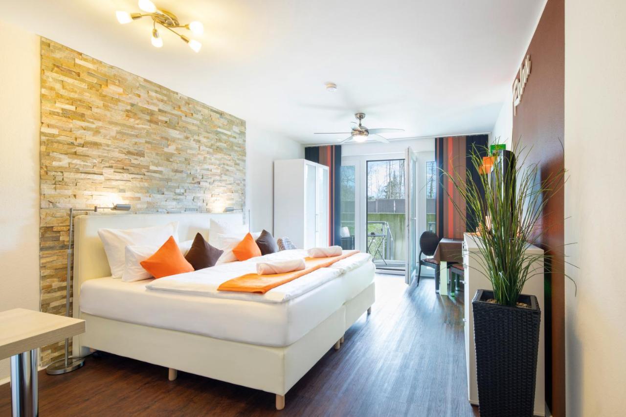 Mein Appartement Huerth Koeln Esterno foto