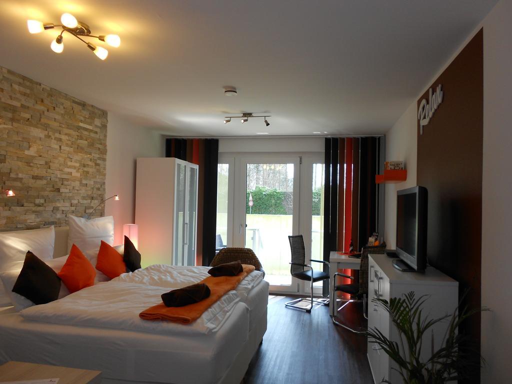 Mein Appartement Huerth Koeln Esterno foto