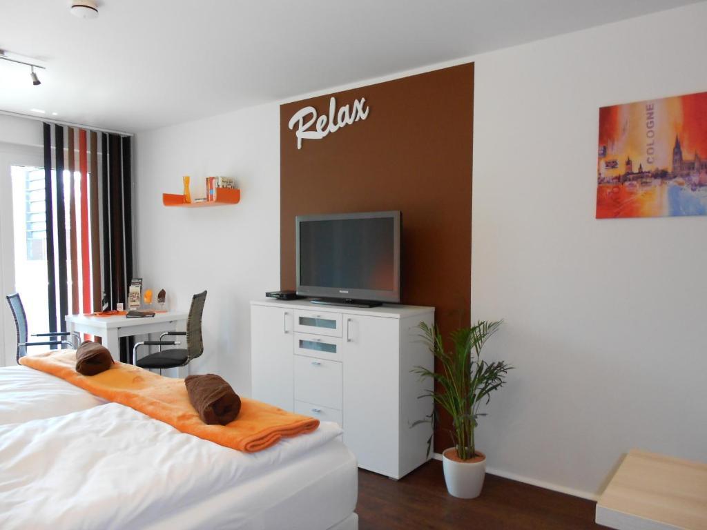 Mein Appartement Huerth Koeln Esterno foto