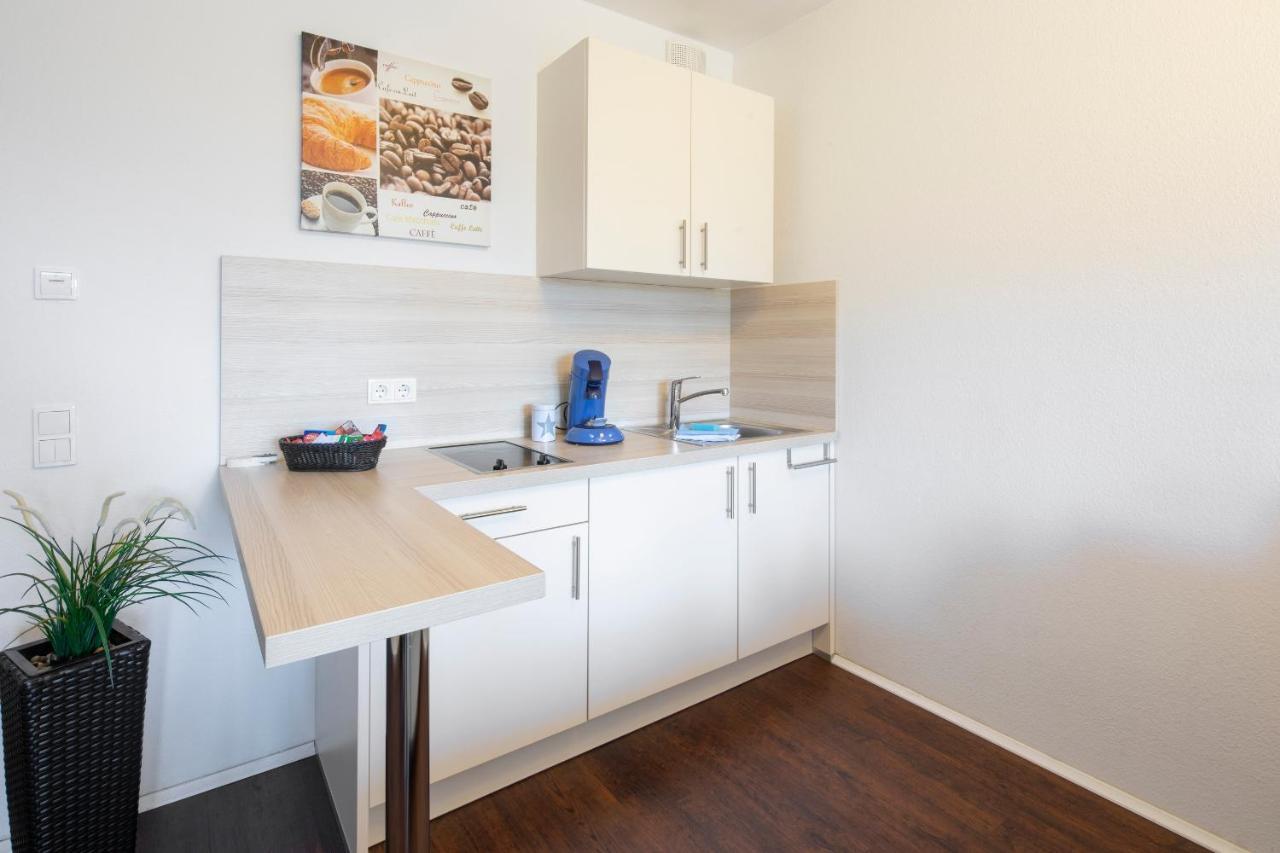 Mein Appartement Huerth Koeln Esterno foto